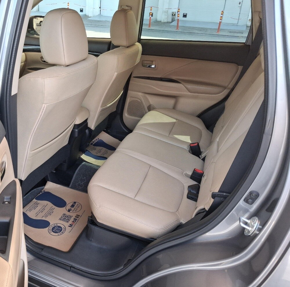 Mitsubishi Outlander GLS 3L V6 4WD - 17
