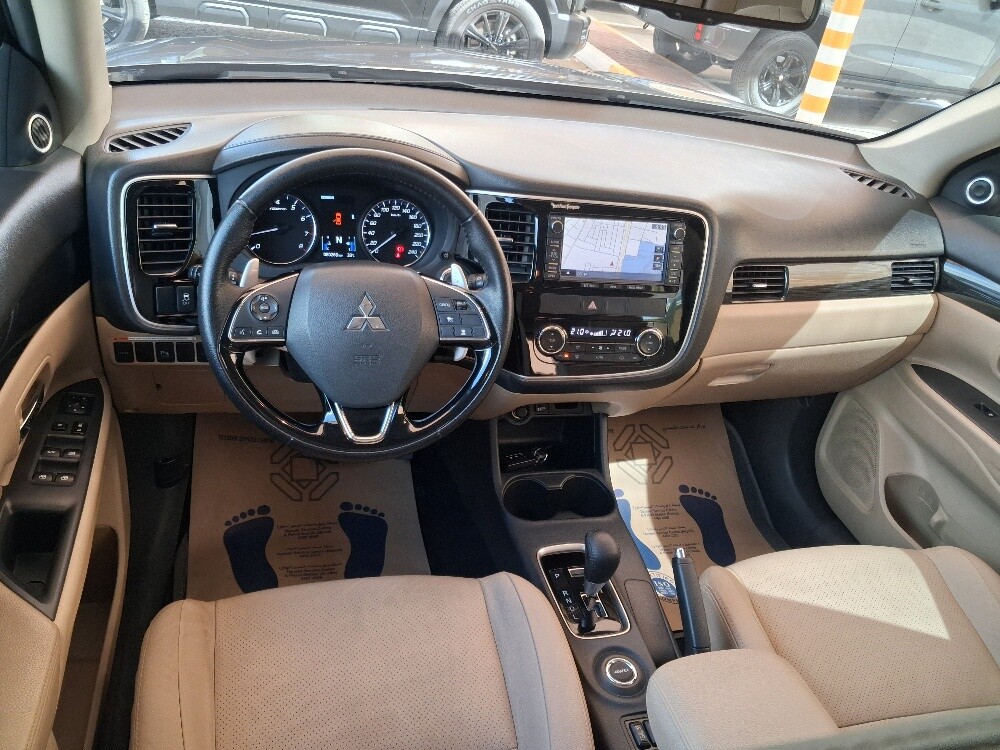 Mitsubishi Outlander GLS 3L V6 4WD - 9