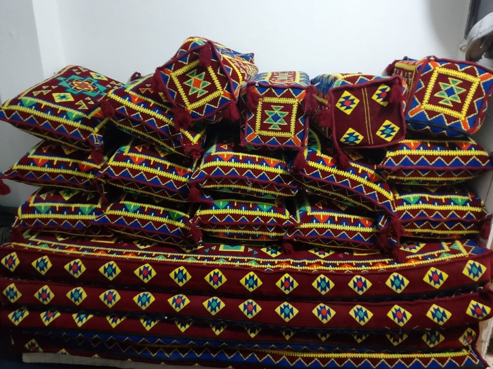 جلسة عربية - 1