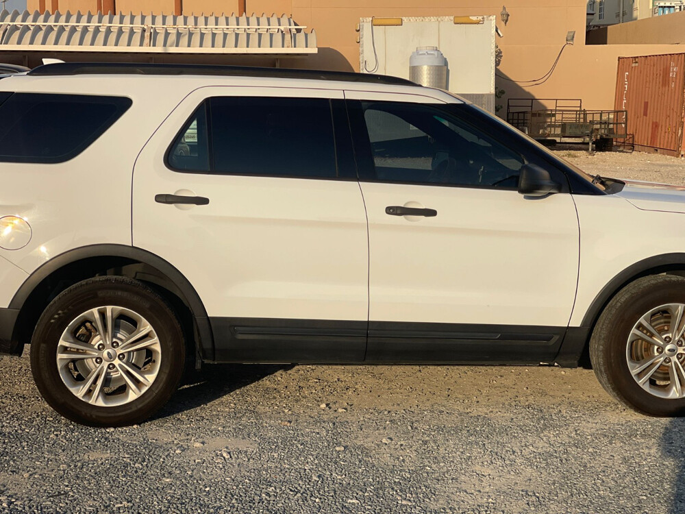 Ford Explorer - 4