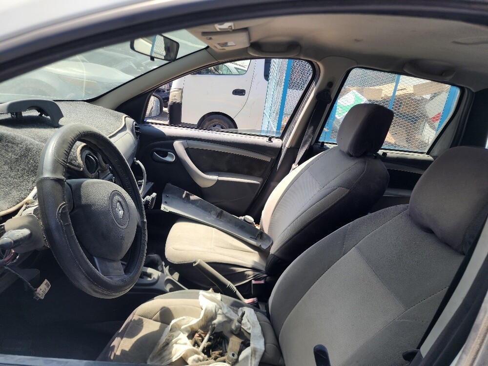 Renault duster all parts available - 1