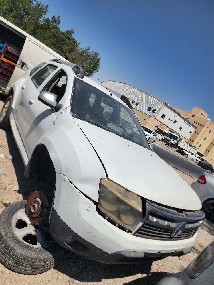 Renault duster all parts available - 2