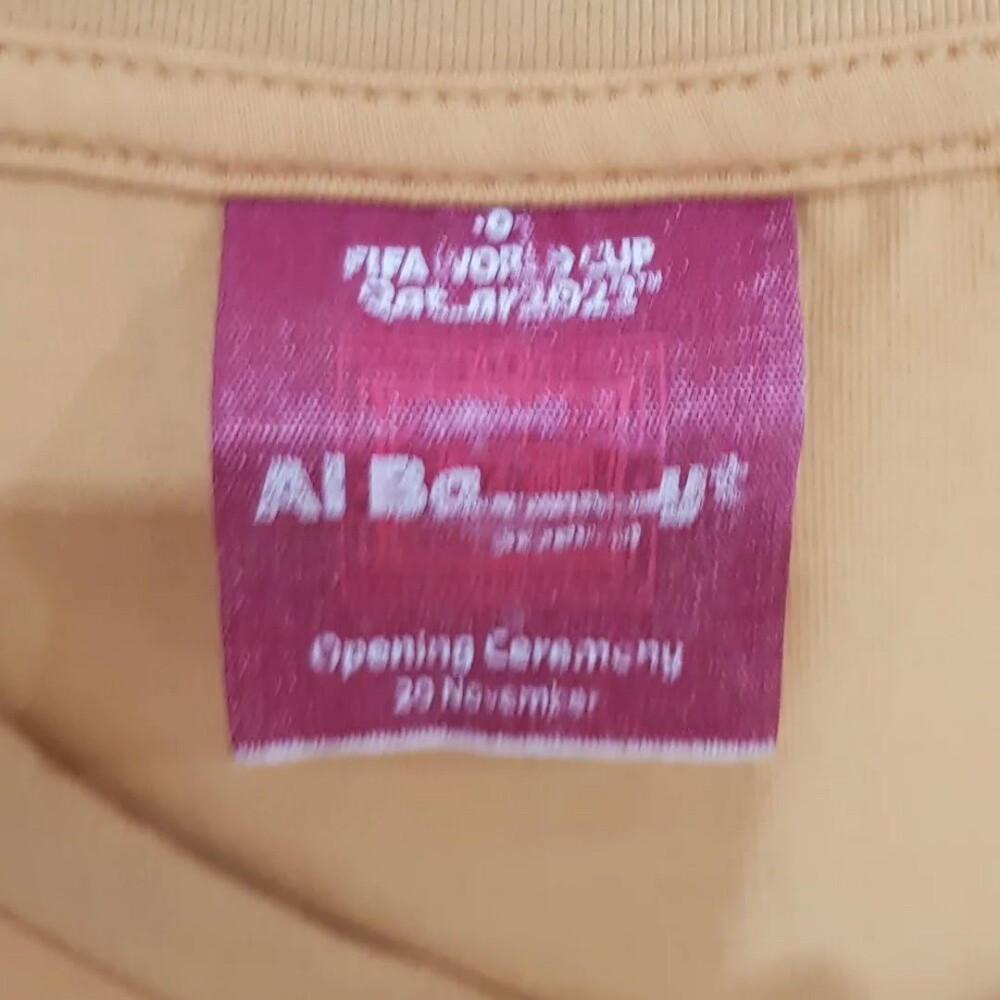 تيشيرت بتوقيع صاحب السمو - 4