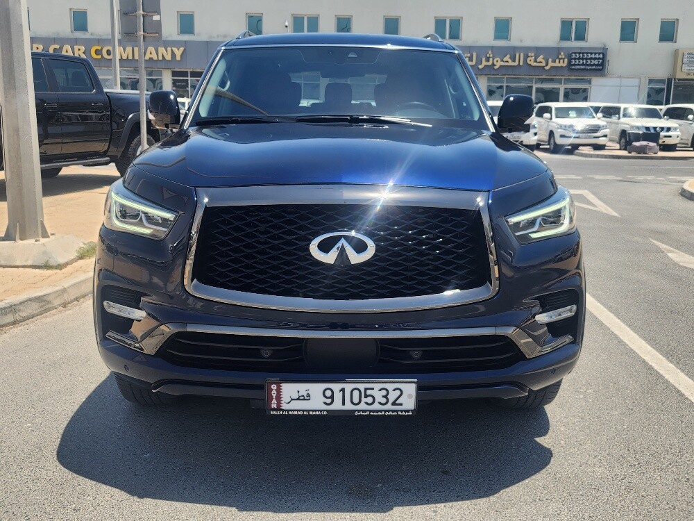 Infiniti QX80 - 1