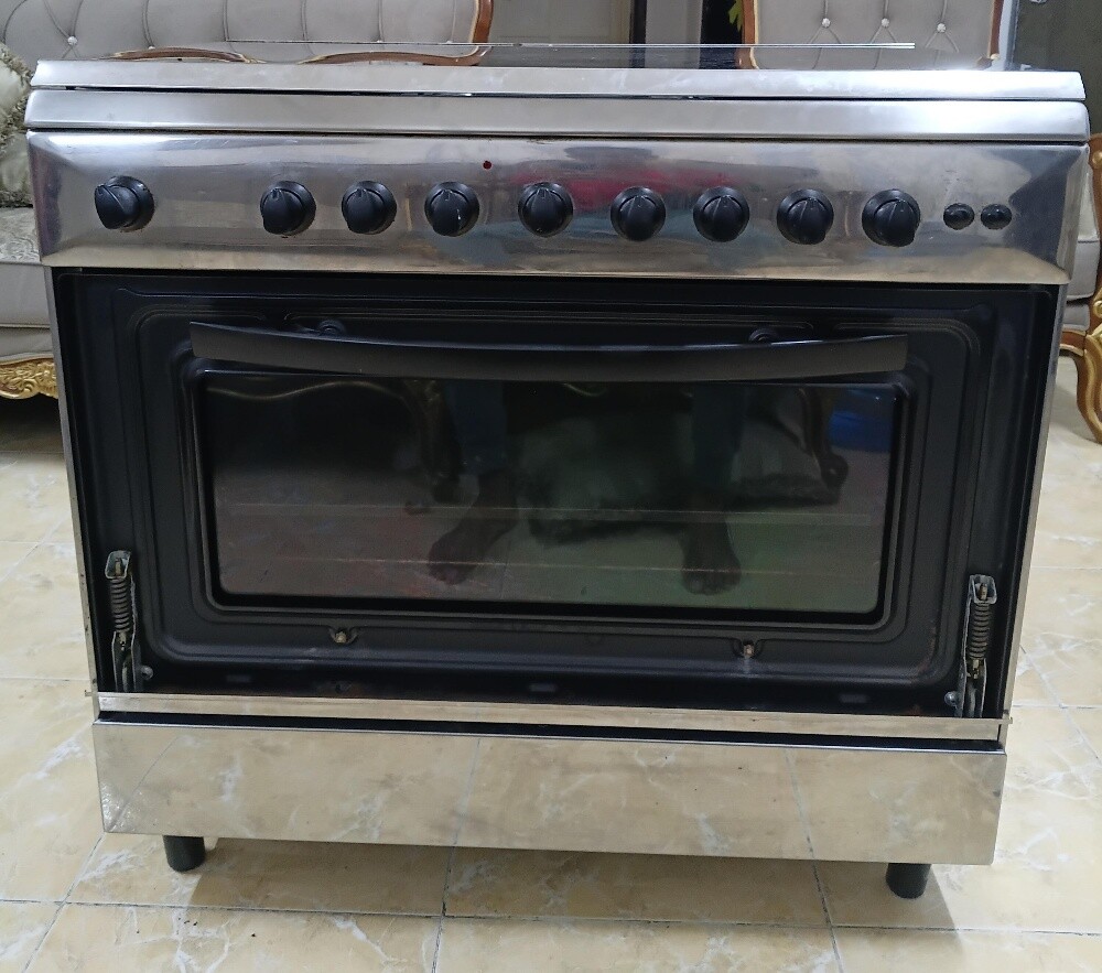 Oven & Cooktop - 3