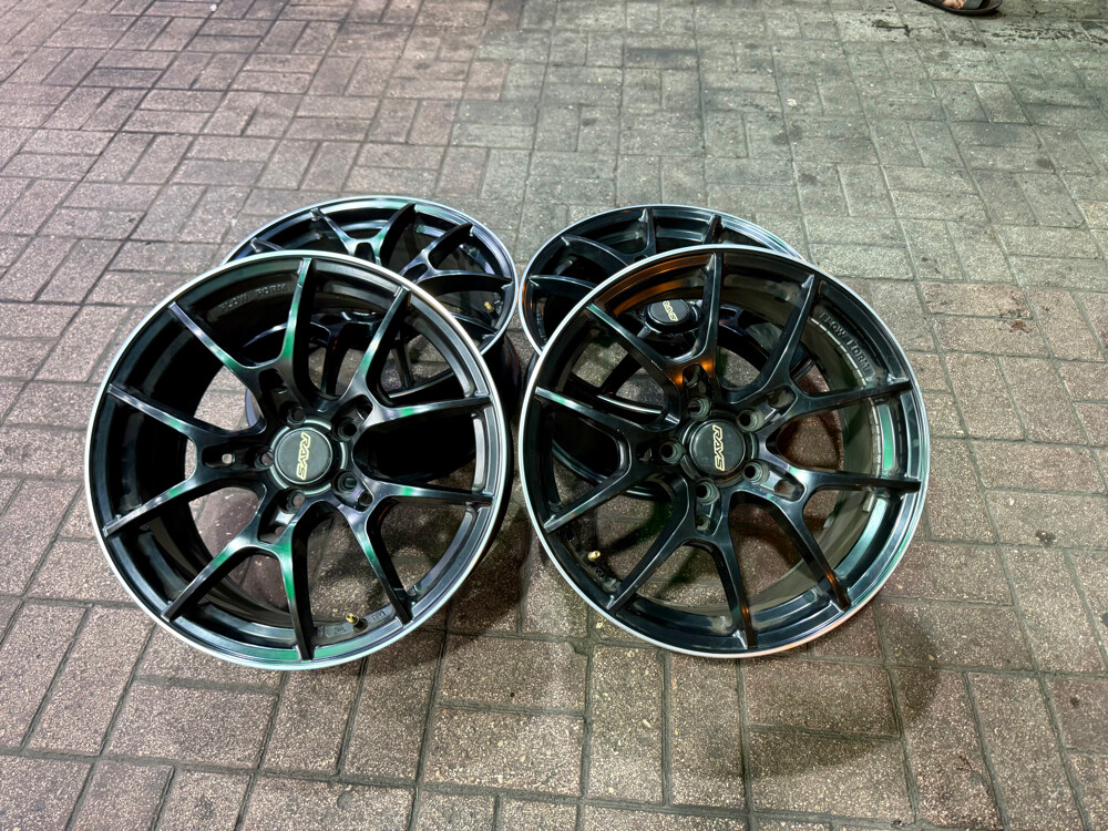 Jatour car rim - 1