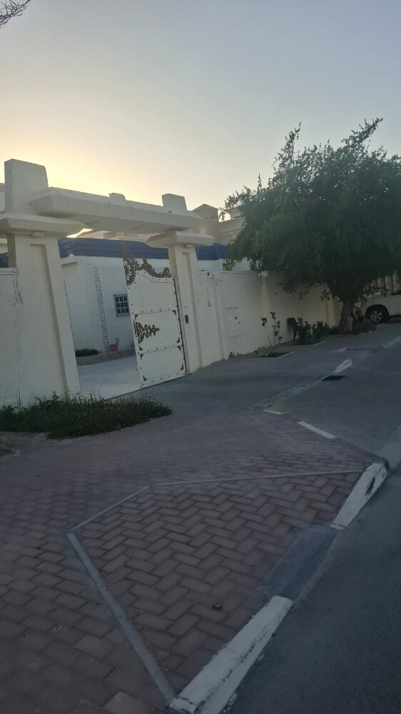 للبيع فيلا ارضيه في بني هاجر - 2