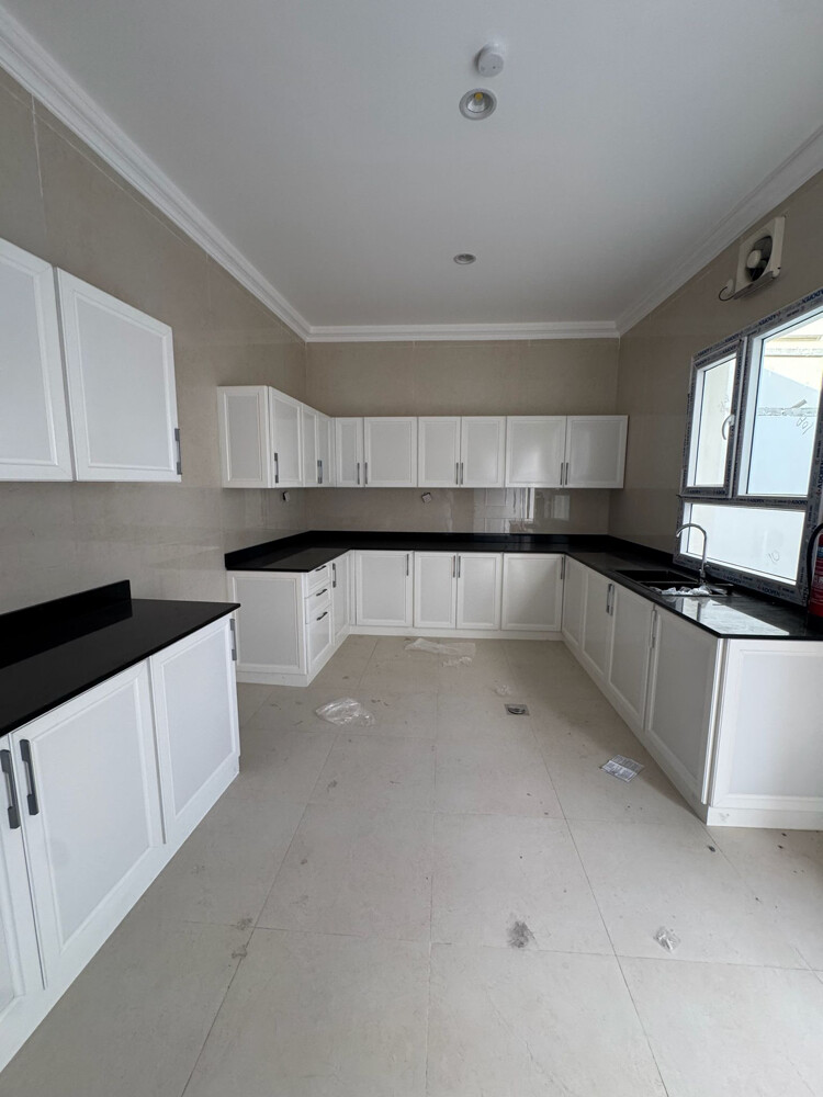 للبيع فيلا في معيذر - 9