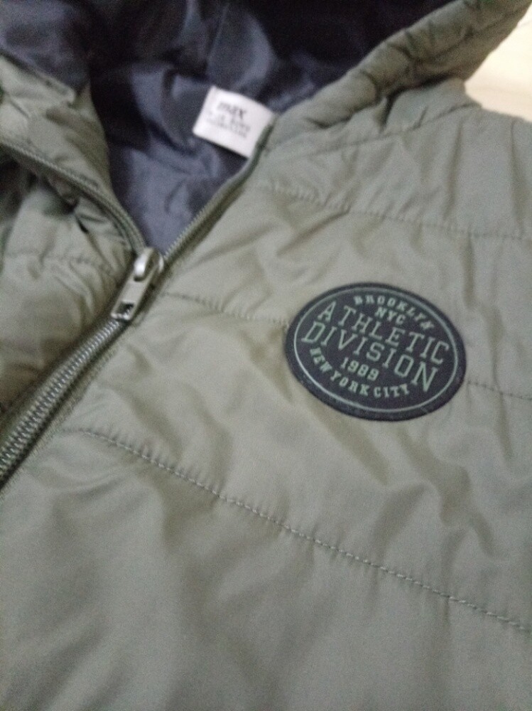 Hooded puffer vest - 2