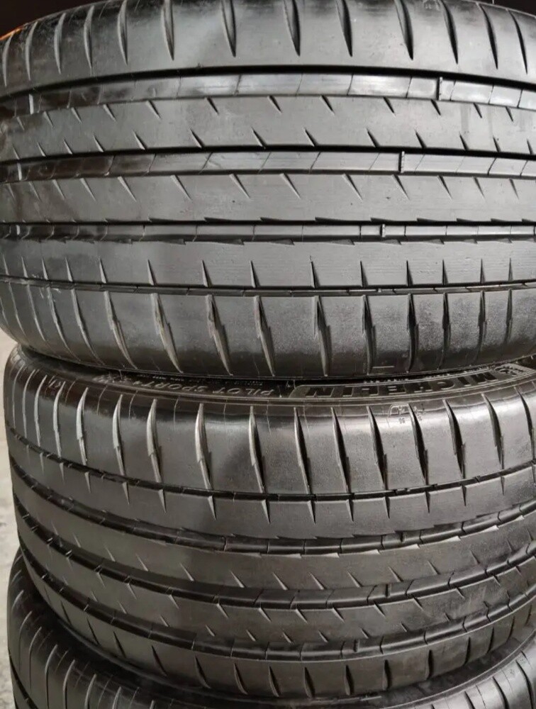 255/35/20 Michelin Tyre 2% Used - 7