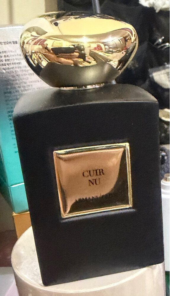 CUIR NU Perfume - 1