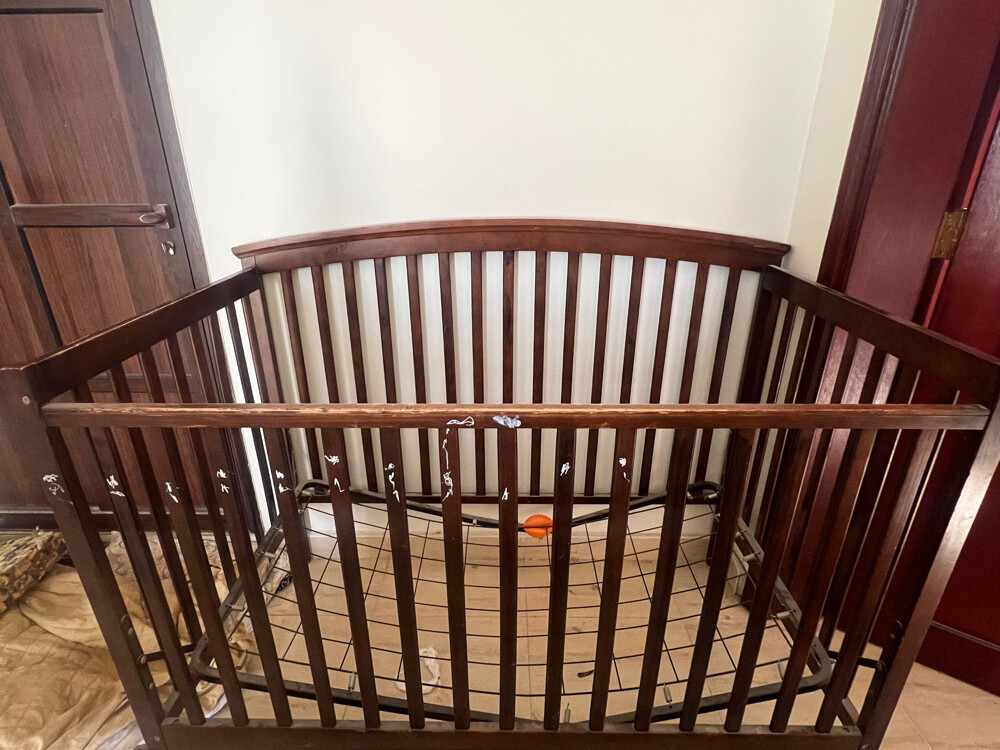 baby crib - 1