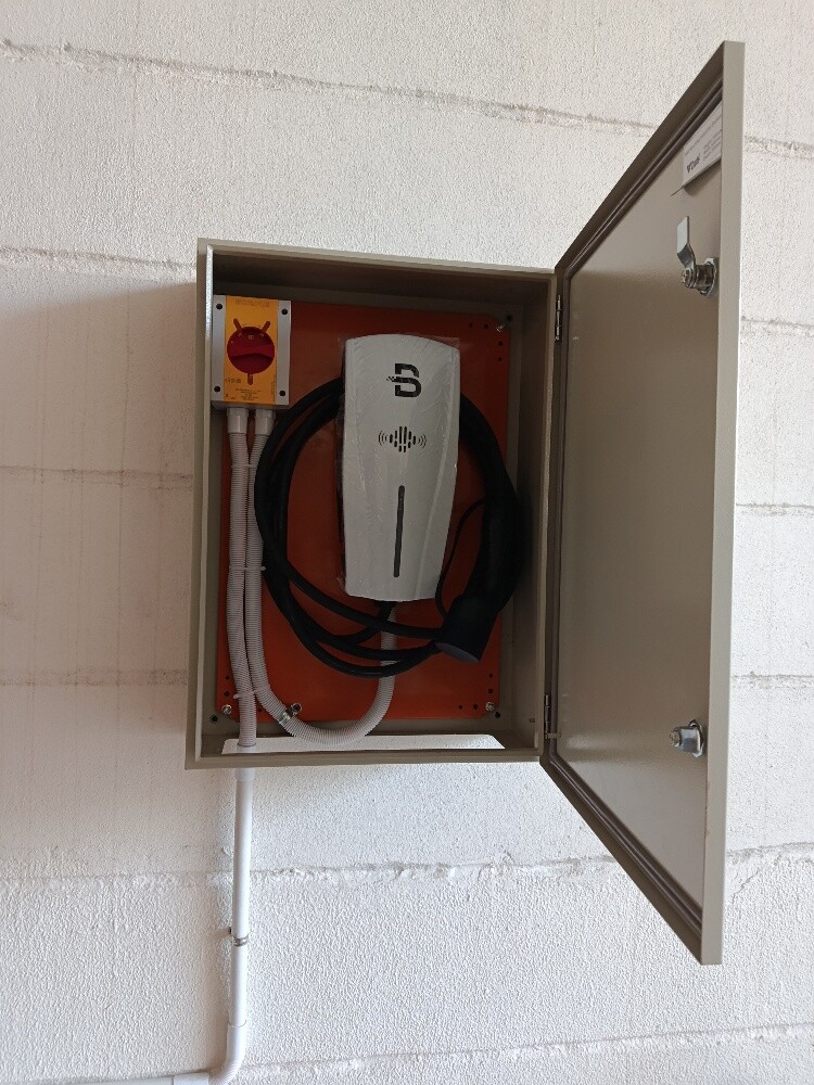 BYD,TESLA,ROX, JUTEOR charger insta - 5