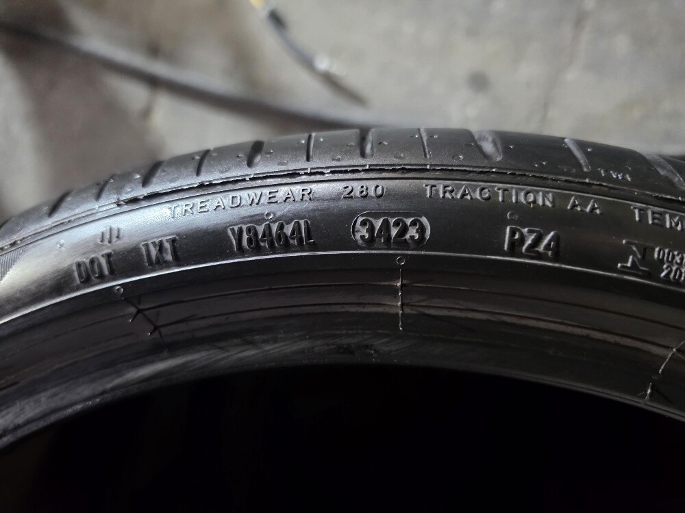 285/30/21 Pirelli Tyre Slightly Use - 5