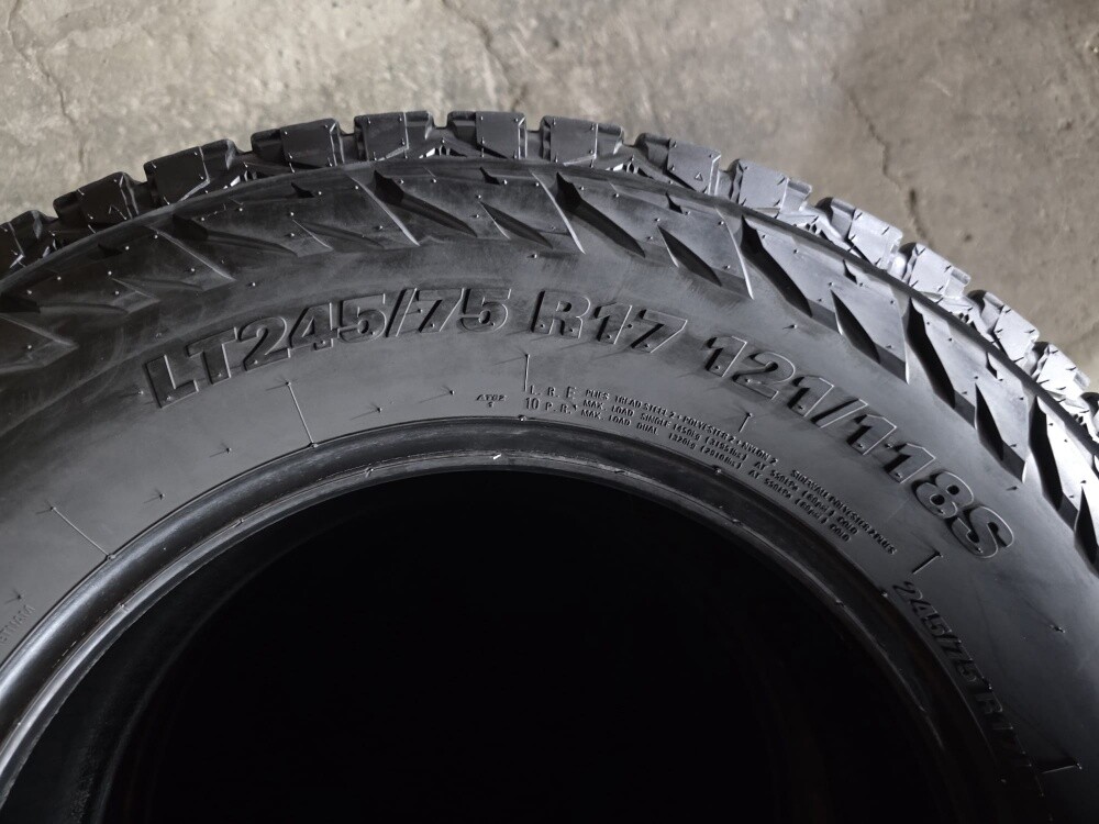 245/75/17 Hankook Tyre 5% Used - 4
