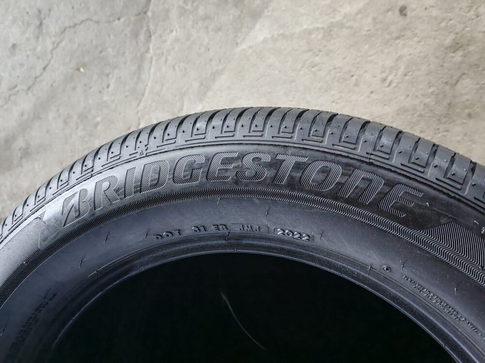 255/55/19 Bridgestone New Tyre - 4