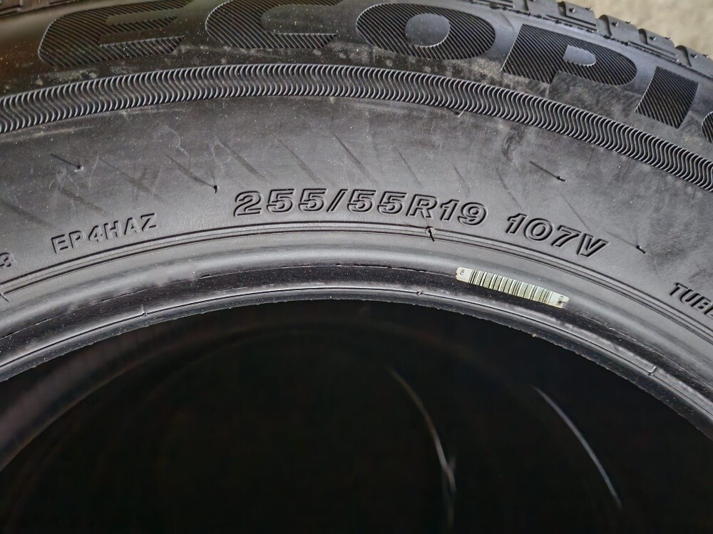 255/55/19 Bridgestone New Tyre - 3