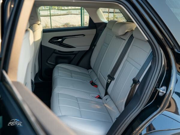 Land Rover Evoque - 14