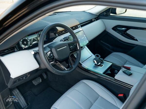 Land Rover Evoque - 11