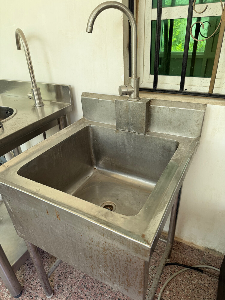 Stainless steel sink  - 1