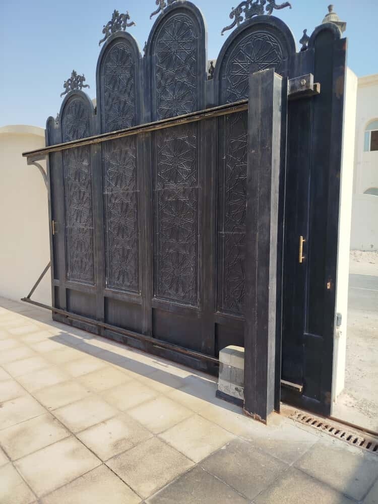 أبواب الكراج الكهربائي ## - 3