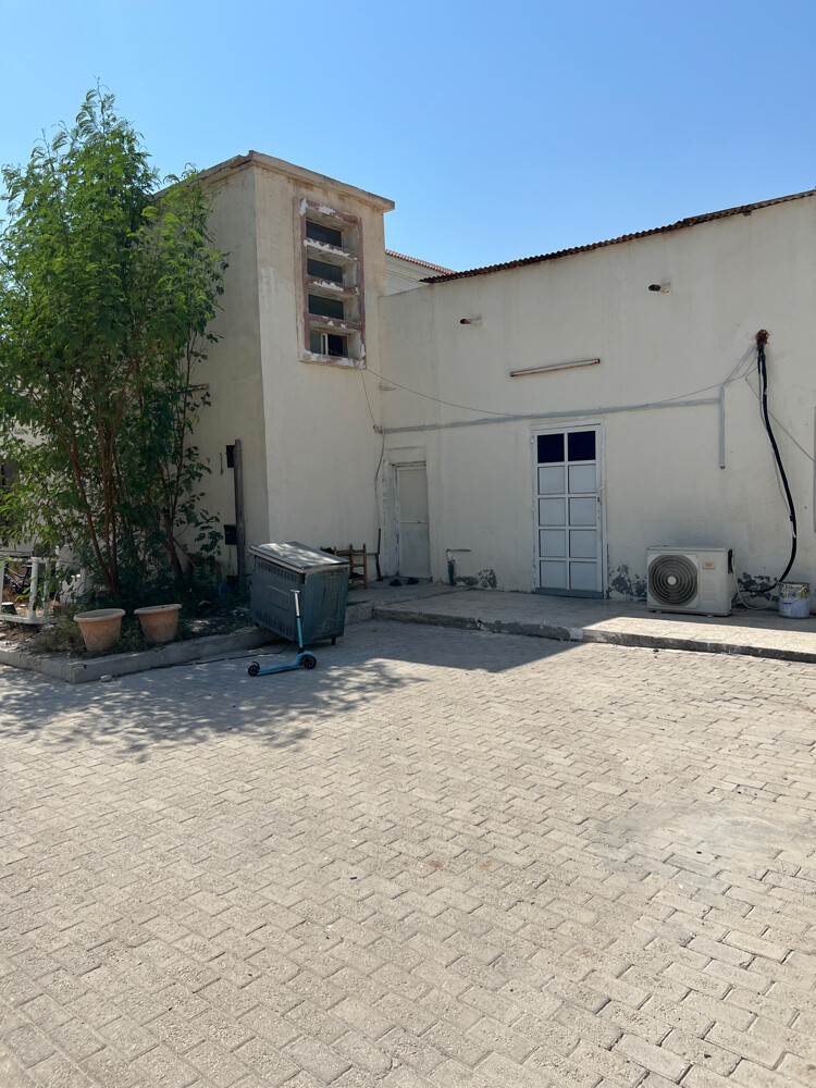 للبيع بيت شعبي في الذخيره مؤجر - 3