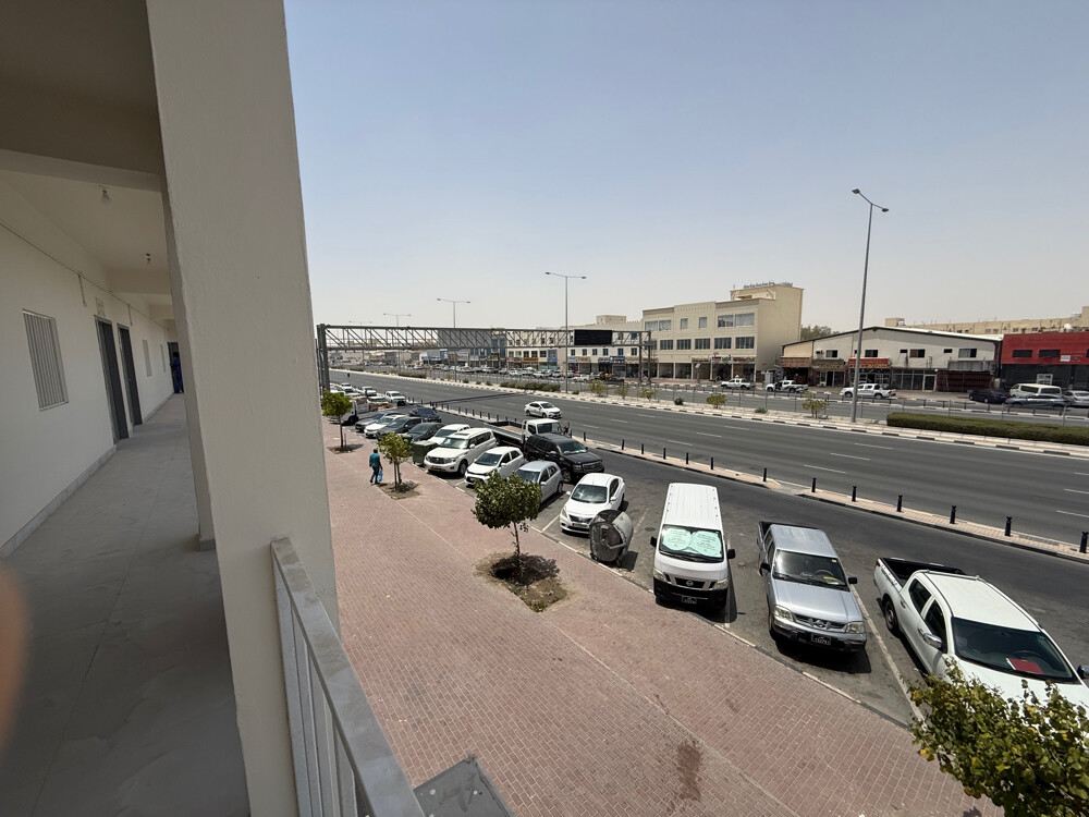 Office for rent in industrial area - 2