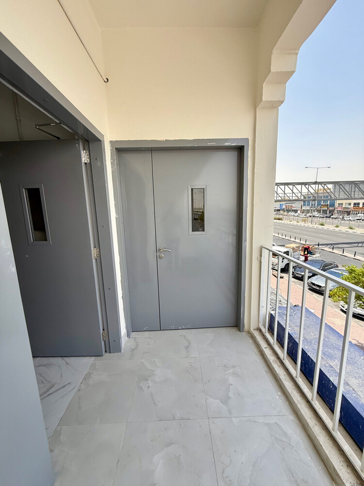 Office for rent in industrial area - 4
