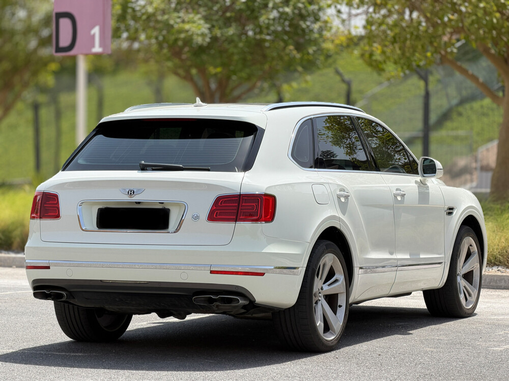 Bentley Bentayga - 4