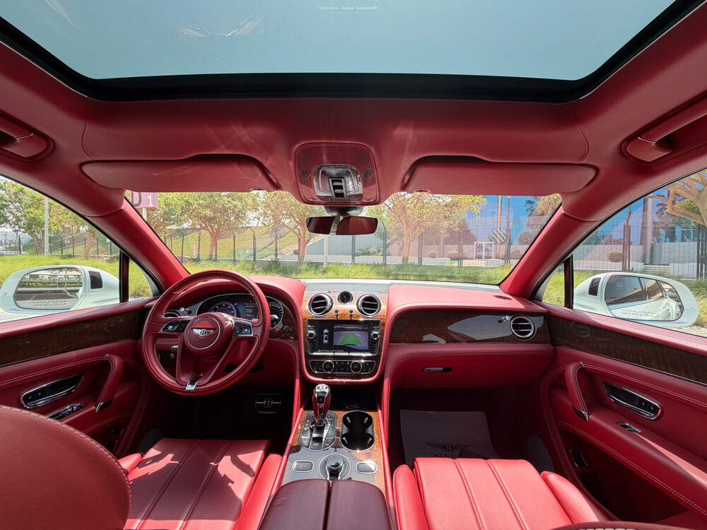 Bentley Bentayga - 13