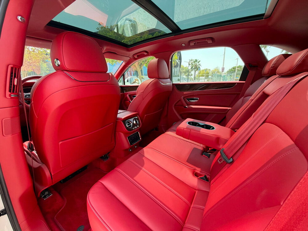 Bentley Bentayga - 14