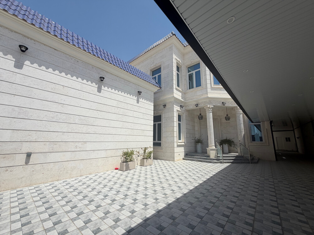 LUXURY VILLA 9 BHK FIR SALE HAZM M - 2