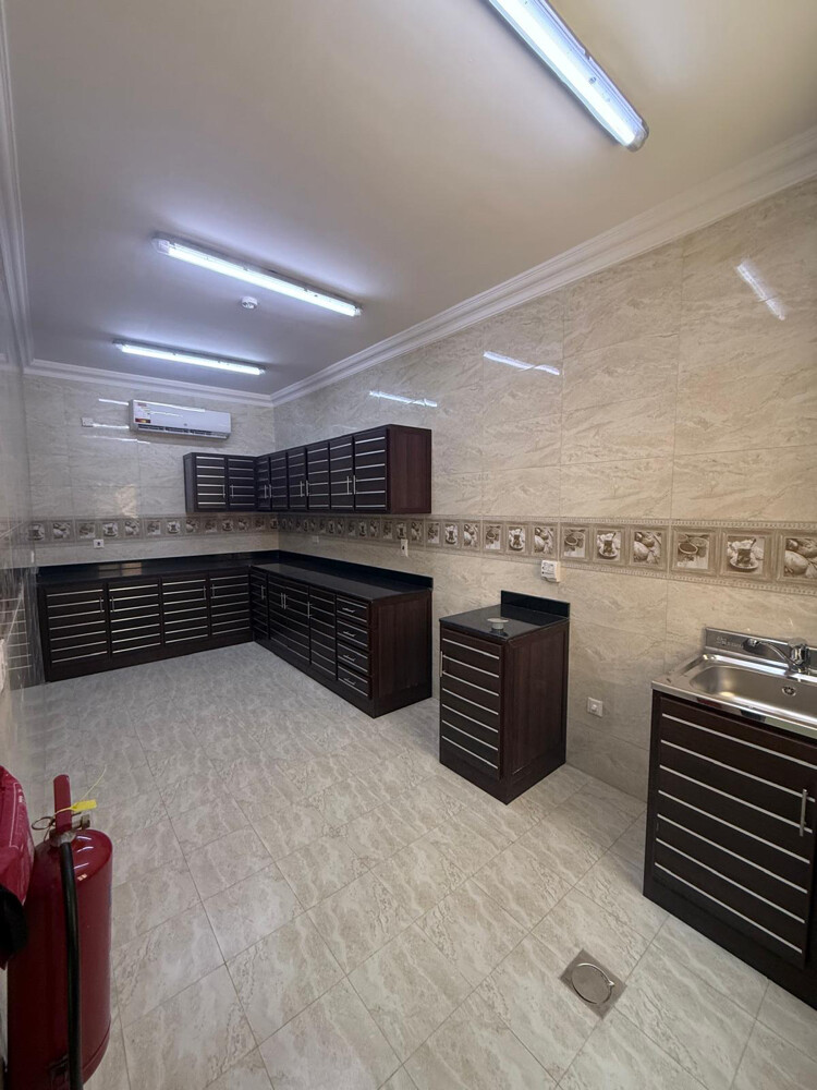 للبيع عماره في المطار القديم - 5