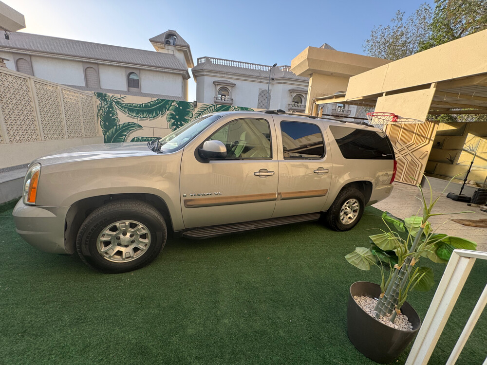 2007 GMC Yukon - 4
