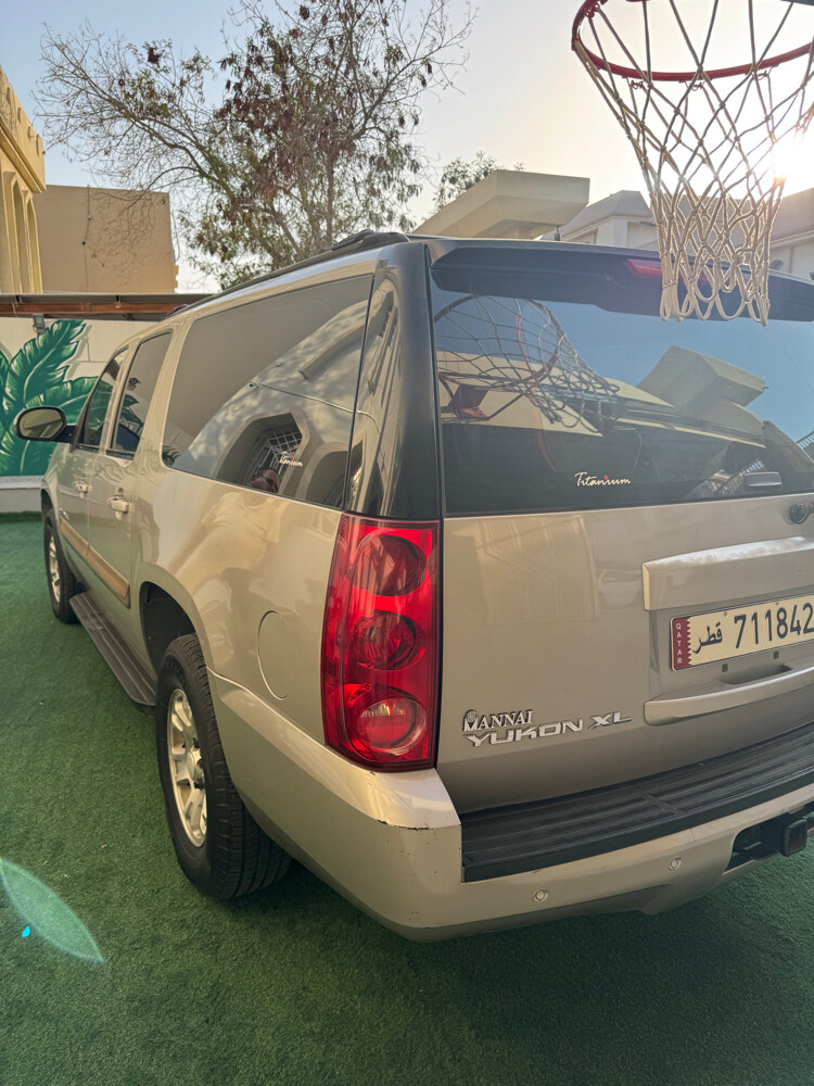 2007 GMC Yukon - 9