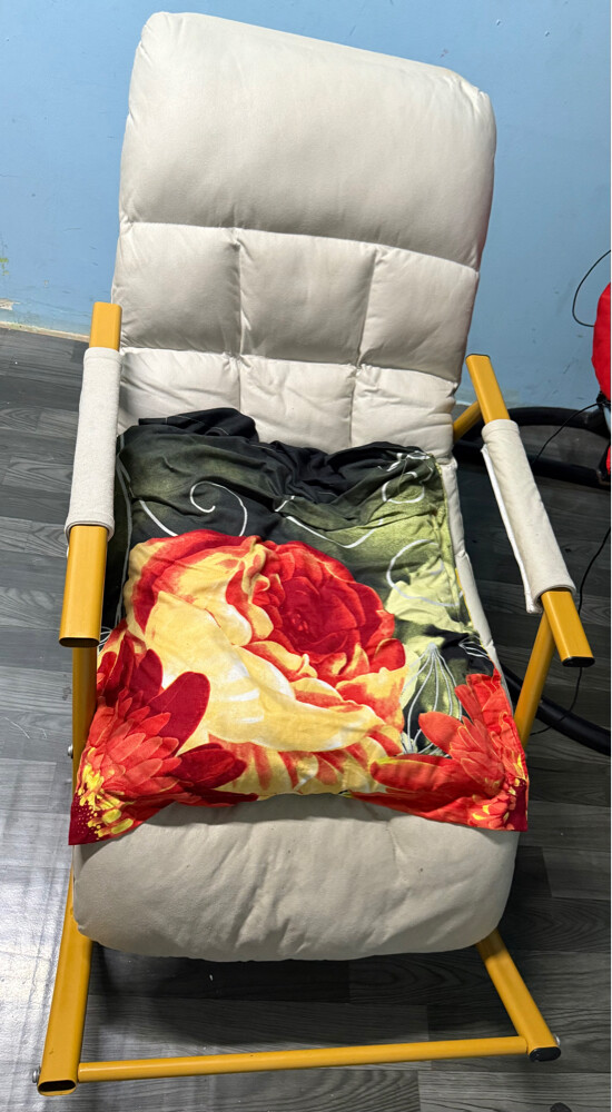 Relaxing chair - 1