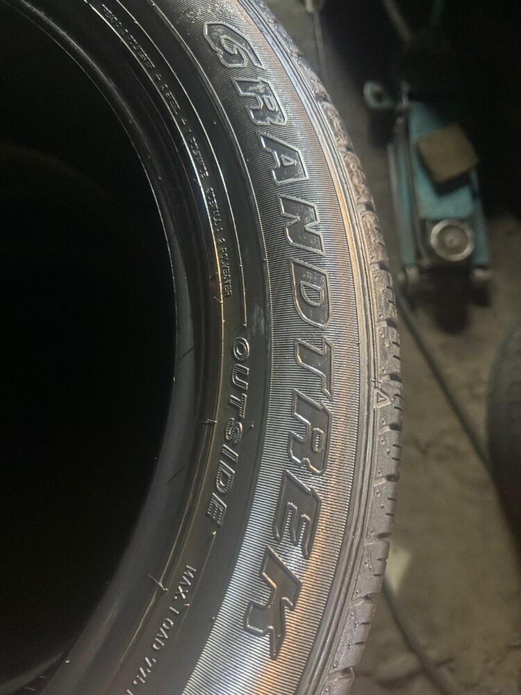 225/55/19" Dunlop Tyre - 6