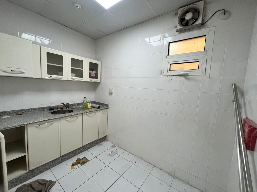 office for rent in mafinat khalifa - 10