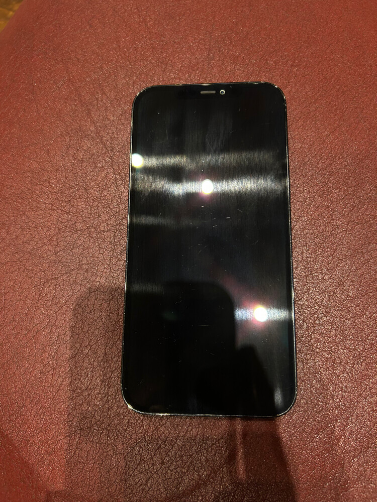 Iphone 12 Pro max - 3