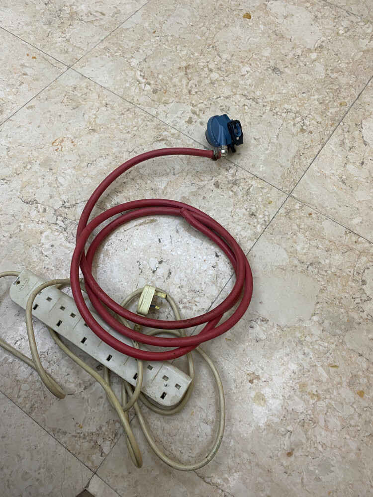 electric& gas clynder regulator  - 1