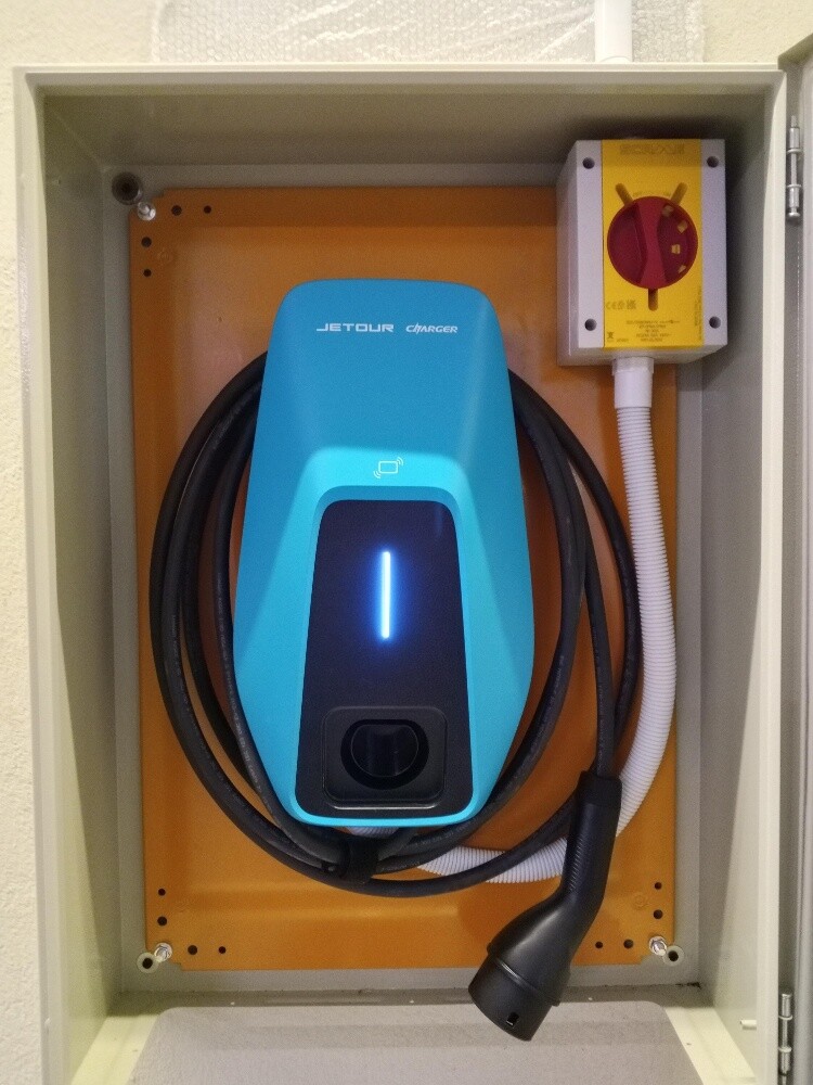 jeture, rox any electric vehicles - 3