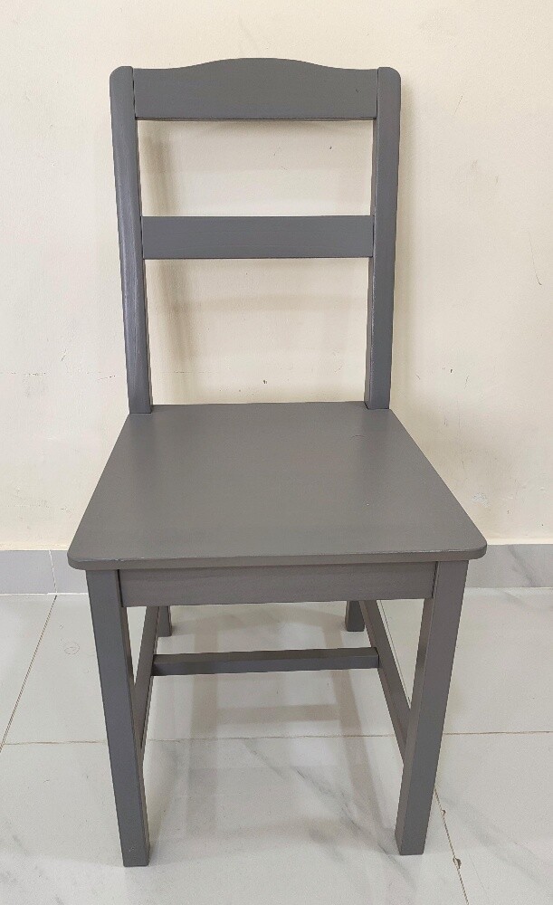 Barely used IKEA table with chair - 2