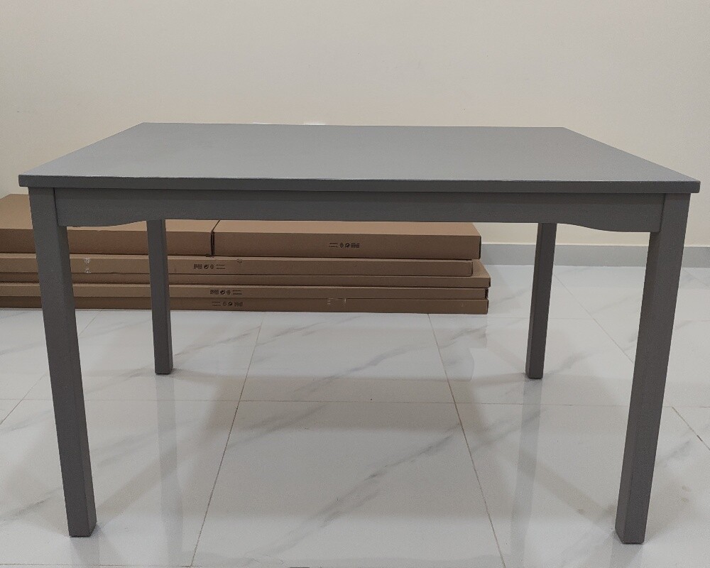 Barely used IKEA table with chair - 4