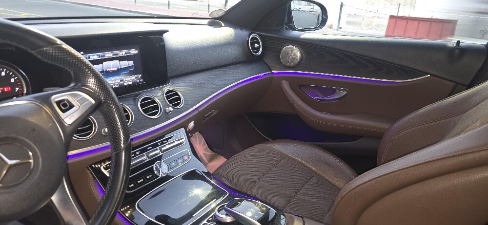 Mercedes E200 - 17