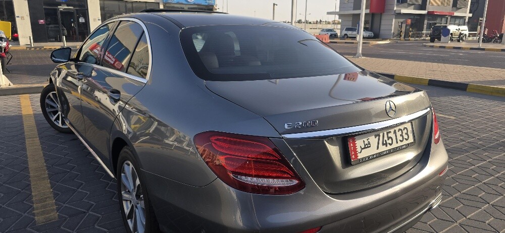 Mercedes E200 - 5