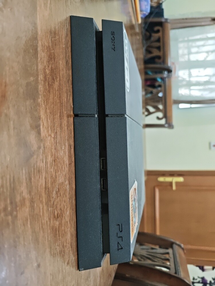 PlayStation 4 Slim (Matte Edition) - 3
