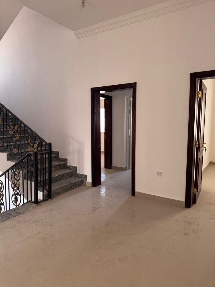 للبيع فيلا الصخامه  - 8