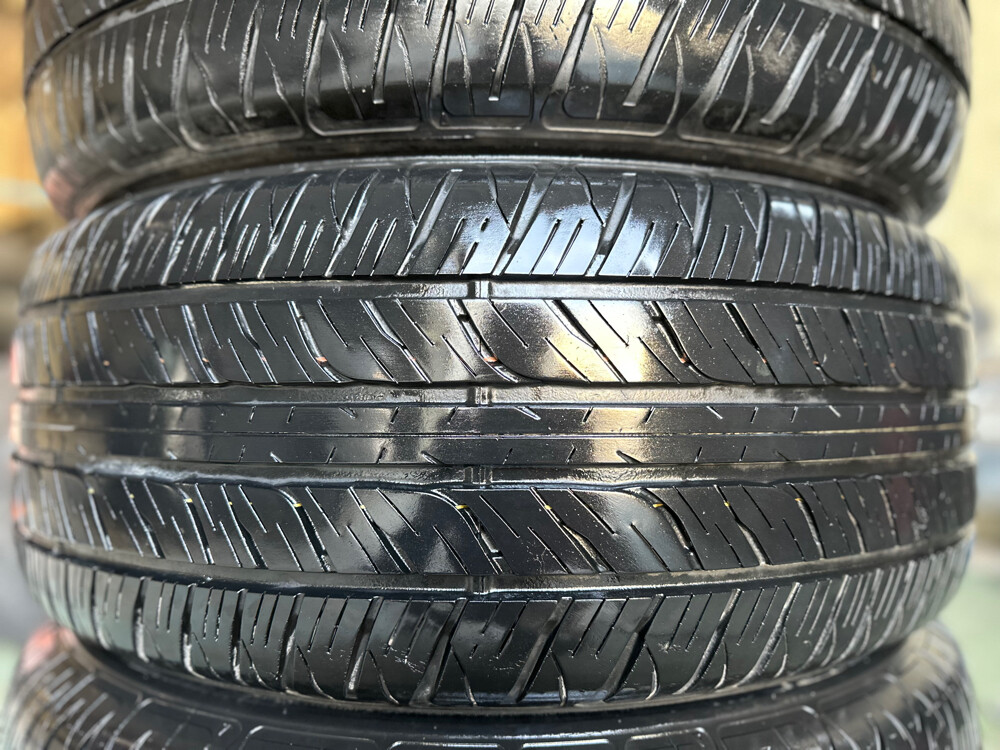 285/50/20 Dunlop tyre - 8
