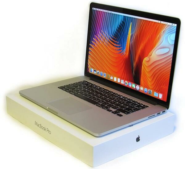 MacBook Pro Core i7 / 16GB/512GB - 1