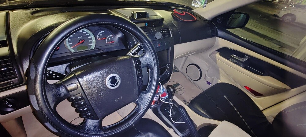 Ssangyong Rexton - 8